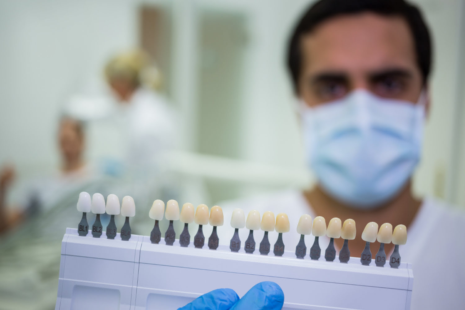 Cuánto tiempo se tarda en poner carillas dentales: el proceso paso a paso